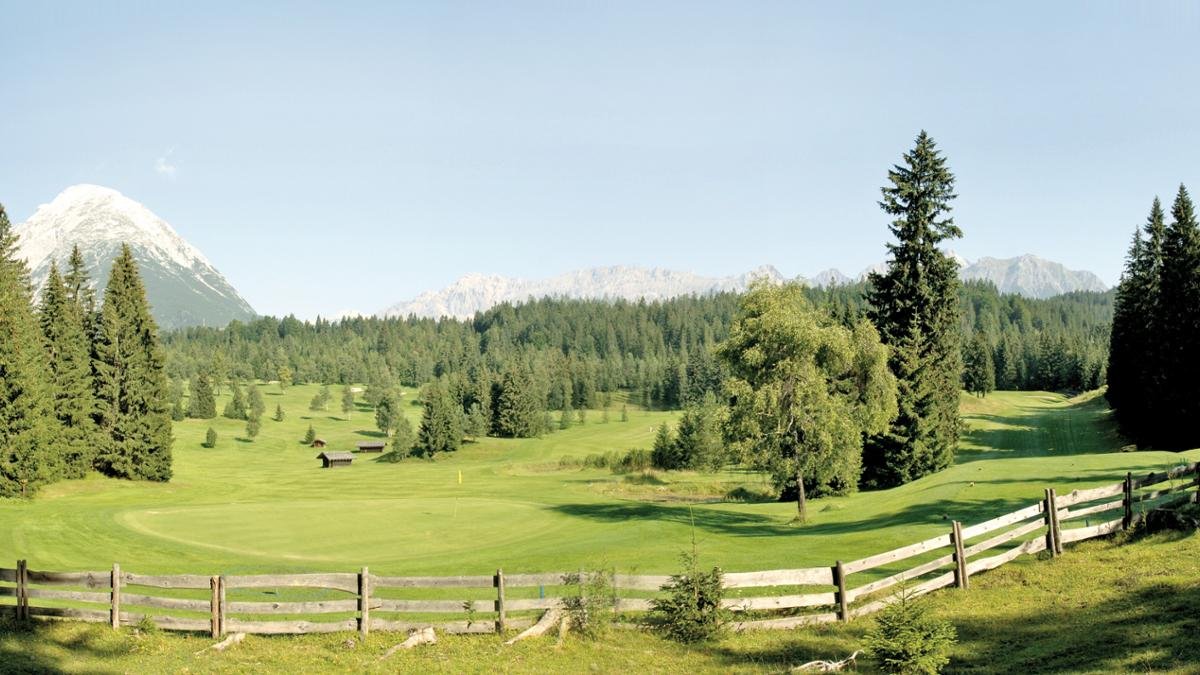 The golf course in Seefeld-Wildmoos blends in seamlessly with the rolling green hills and open forests. It is a member of the Leading Golf Courses Europe and considered by many to boast one of the most beautiful locations of any golf course in the world., © Region Seefeld