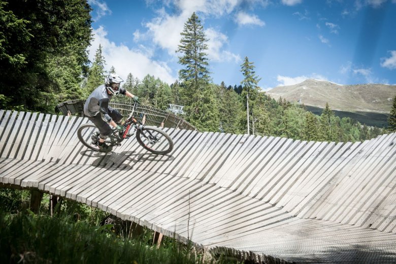 With wall-rides and a spattering of wood features, this trail gets the blood flowing.