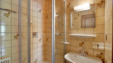 Appartement mit 2 Schlafzimmer - Badezimmer