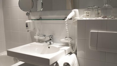 Bathroom_Alpenhof, Hotel