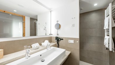 Badezimmer Doppelzimmer Weitsicht Deluxe