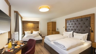 Doppelzimmer-Extrabett-Deluxe-Stil-Hotel-Innsbruck