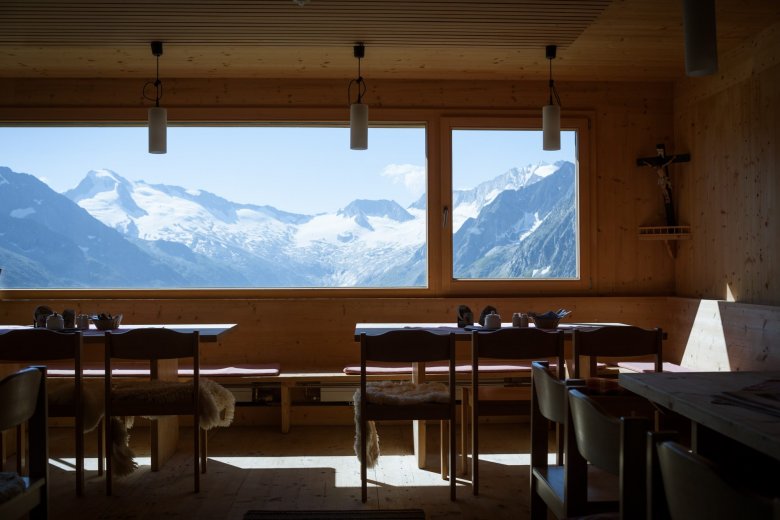 Designed by Austrian architect Hermann Kaufmann, Olperer Hut was newly built in 2007. Catch your breath and take in the stunning views of the Tux Alps from the panoramic window at Olperer Hut’s dining room.