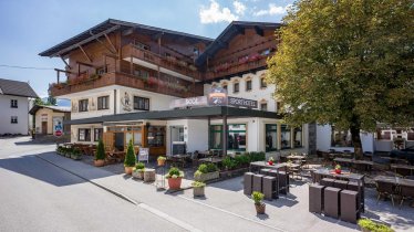 Hotel_Scol_Zillertal_dorfplatz_14_Fuegen_Haus_auss