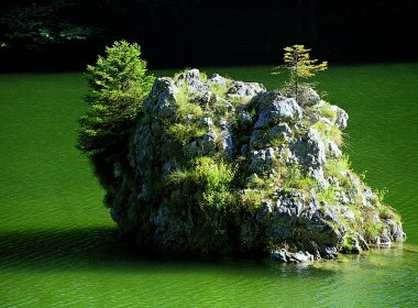 Two petrified lovers, or just two rocks? Photo: Tirol Werbung