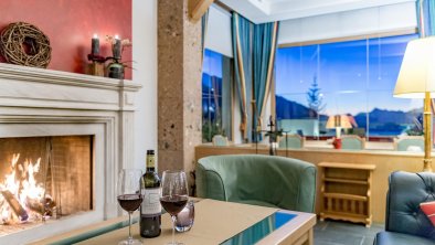 Lounge mit Kamin Hotel Inntalerhof