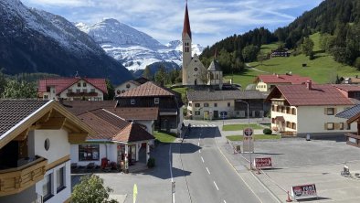 Dorfstube Holzgau Ausblick Zimmer 304, © Dorfstube