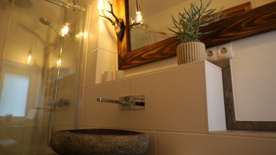 Badezimmer in der Ferienwohnung Oachkatzl