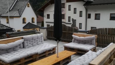 Ferienhaus_Zentral_Senn_Terrasse