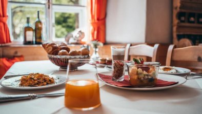 Frühstück im Engl Hall in Tirol