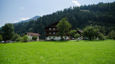 Hof Unterberg im Sommer