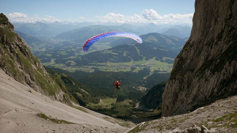 Paragliding at the Hohe Salve mountain, © Tirol Werbung/Paul Kranzler