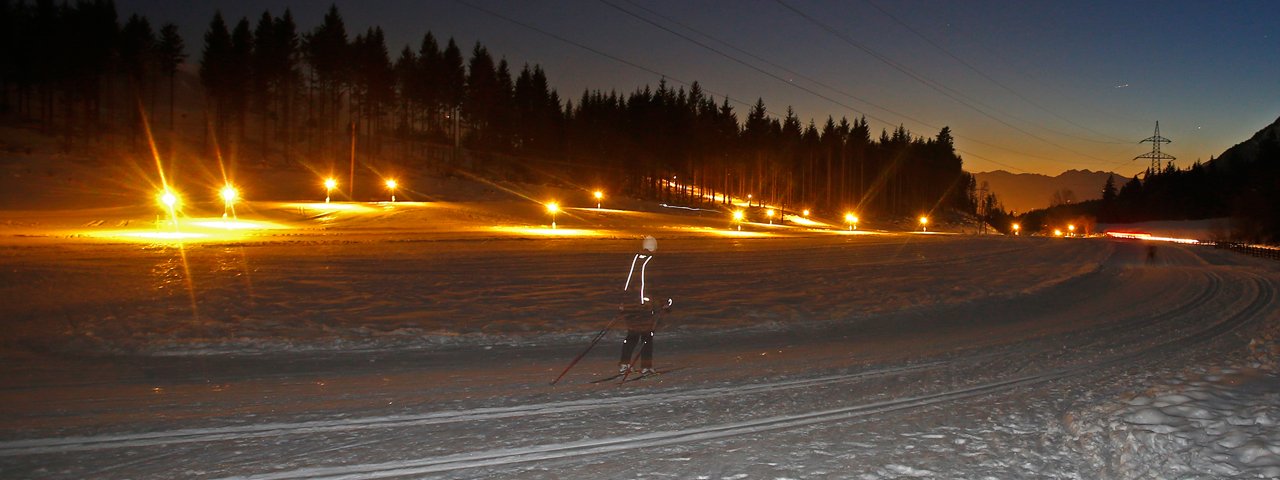 Floodlit cross-country skiing trail in Absam-Gnadenwald, © Region Hall-Wattens