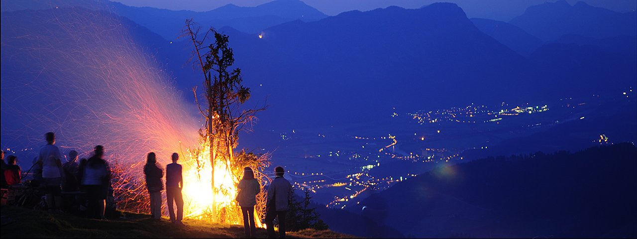 The Summer Solstice is celebrated with a large fire on the Markbachjoch Mountain, © TVB Wildschönau