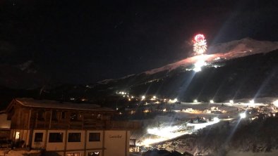 Nachtskilauf mit Skishow