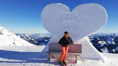 Moaeben Alpbach. Margit im Schi Juwel, © Margit Klingler