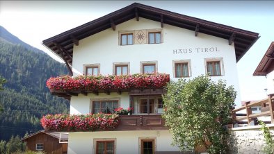 Sommerbild_Haus_Tirol