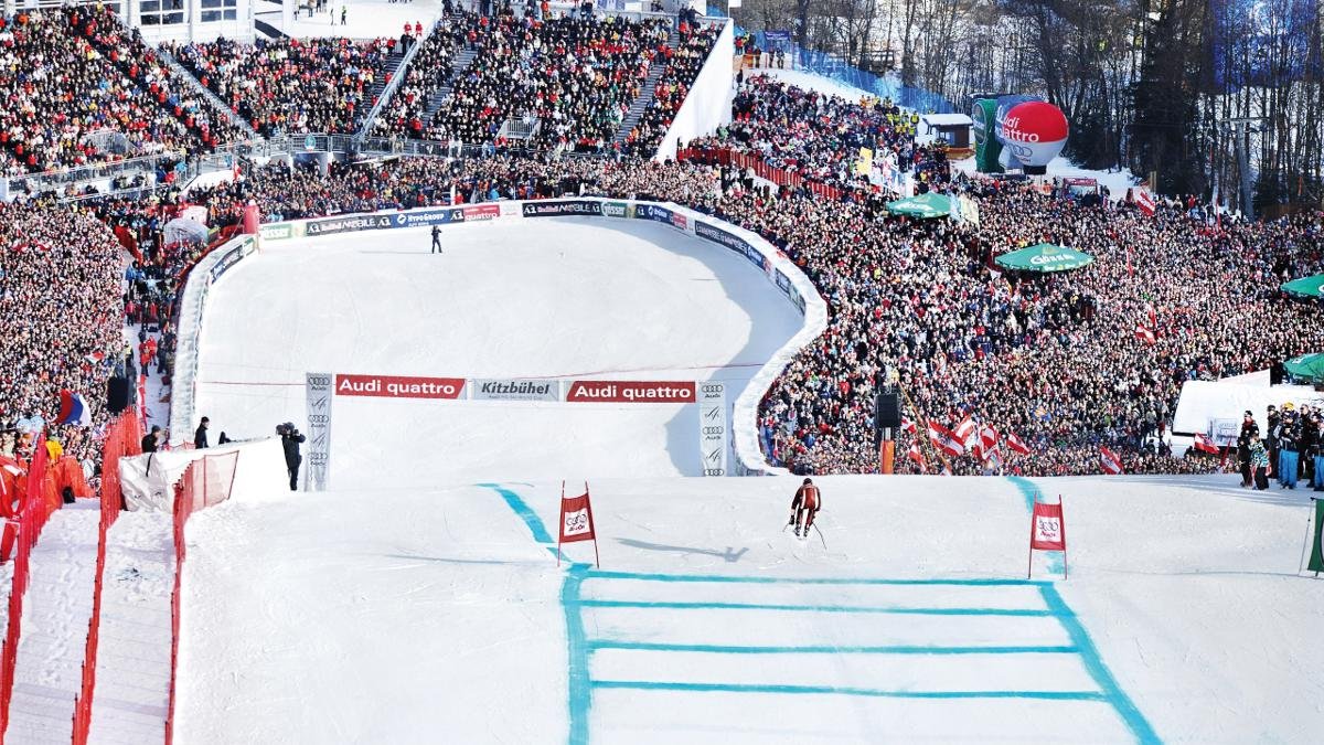 The Hahnenkamm ski races on the Streif and the Ganslernhang are not only among the most challenging in the FIS Ski World Cup but are also the occasion for a huge party weekend drawing the international jetset to Tirol., © Kitzbühel Tourismus