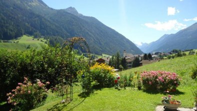 Blick Garten Richtung Neustift