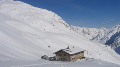 Pforzheimer Hütte im Winter